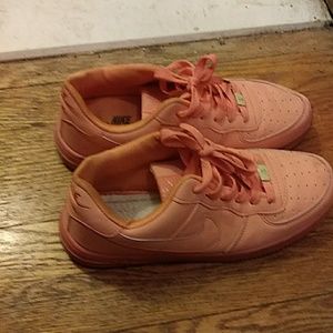 Nike Air Force 1 gym shoes